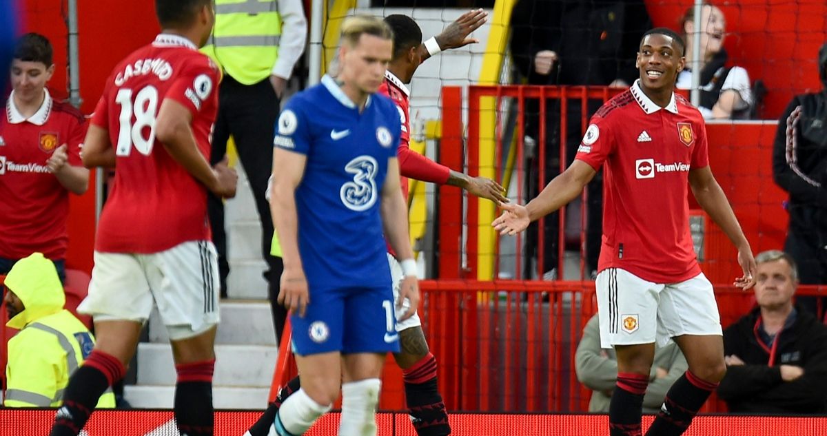 Manchester United goleó al Chelsea por Premier League.