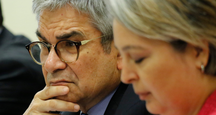 Marcel reconoce “papel clave” de exsubsecretario Larraín tras su polémica renuncia.