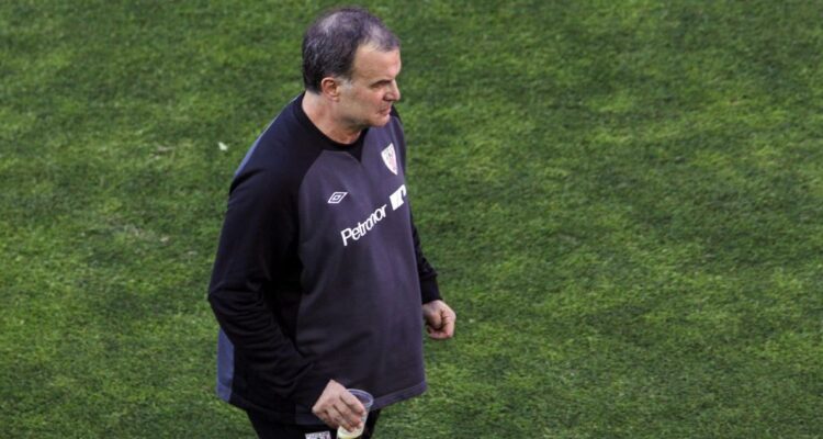 Marcelo Bielsa alcanza acuerdo con Uruguay
