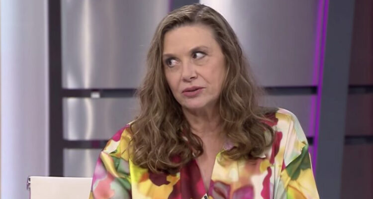 La animadora Margot Kahl en el programa de TVN Hoy se habla.