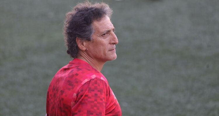 Mario Salas es oficializado como el nuevo entrenador de Magallanes