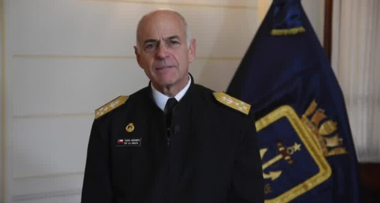 De La Maza envía saludo por Mes del Mar: La Marina está a vuestro servicio desde Arica a la Antártica