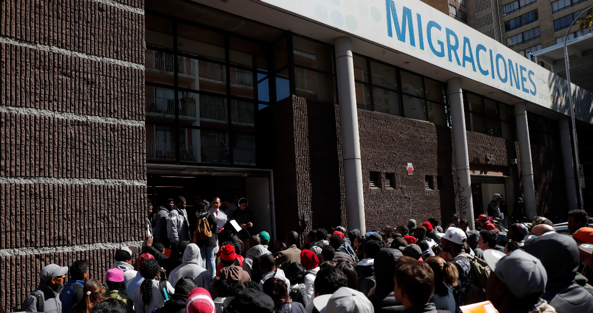 Agencia Uno | Oficinas de Migraciones y Extranjería en el Centro de Santiago, abril 2018.