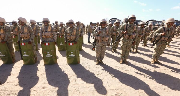 Amnistía Internacional pide a Chile y Perú retirar militares en frontera ante crisis de migrantes