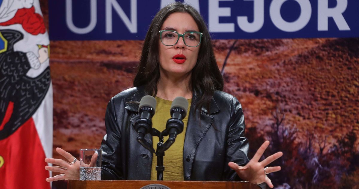 “Es política ficción”: Ministra Vallejo por proyecto para evitar posible nuevo proceso constitucional