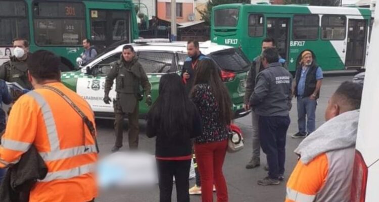 Mujer y niño de 5 años mueren atropellados por bus del Transantiago en San Bernardo