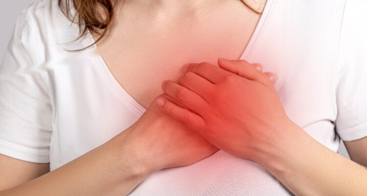 Las mujeres tienen más del doble de probabilidades de morir tras un infarto de miocardio que los hombres, según una nueva investigación.