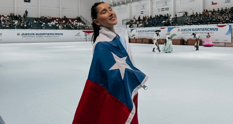 La patinadora sobre ruedas Nazareth Molina en Paraguay.