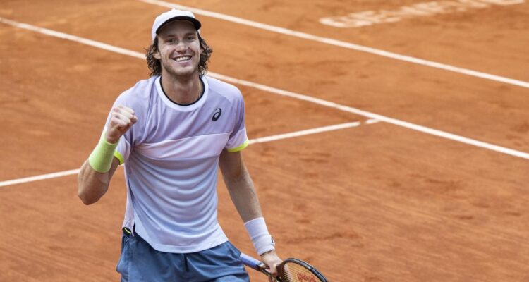 Nicolás Jarry avanzó en dobles de Roland Garros