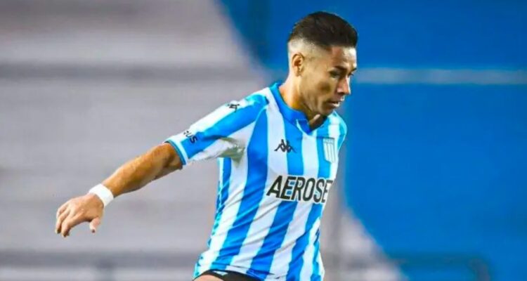 Óscar Opazo sufre por suplencia en Racing y Quinteros pide su regreso a Colo Colo
