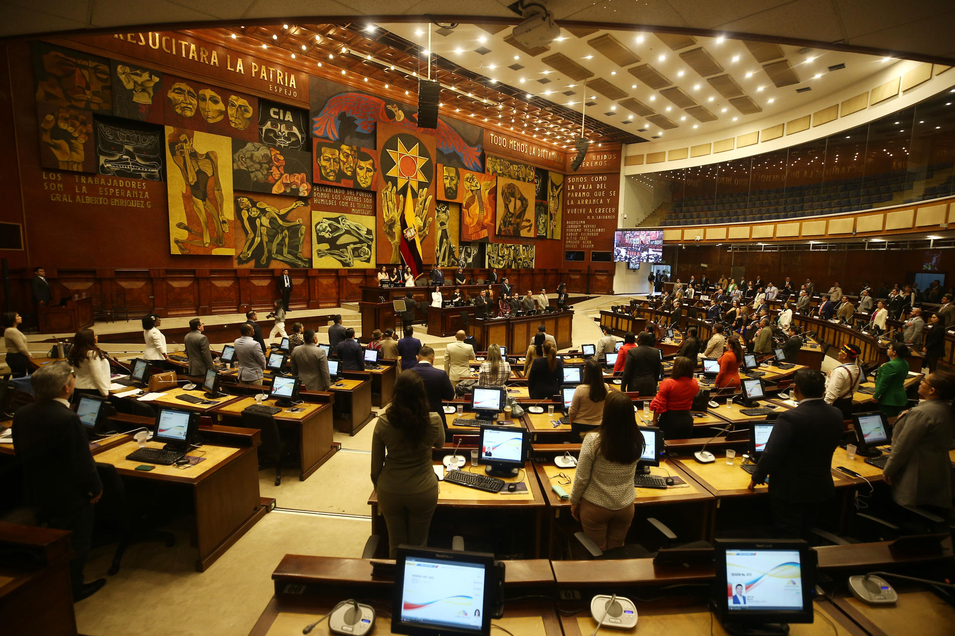 Vista general de la instalación de la sesión parlamentaria en Quito