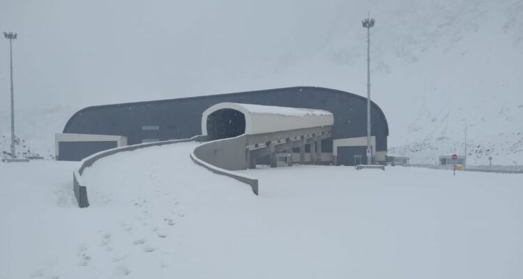 Mal tiempo obliga a mantener cerrado el Paso Fronterizo Los Libertadores al menos hasta el viernes