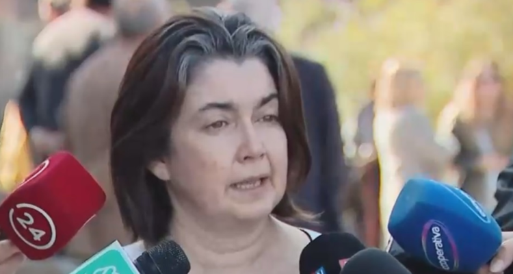 Paulina Urrutia despide a Augusto Góngora