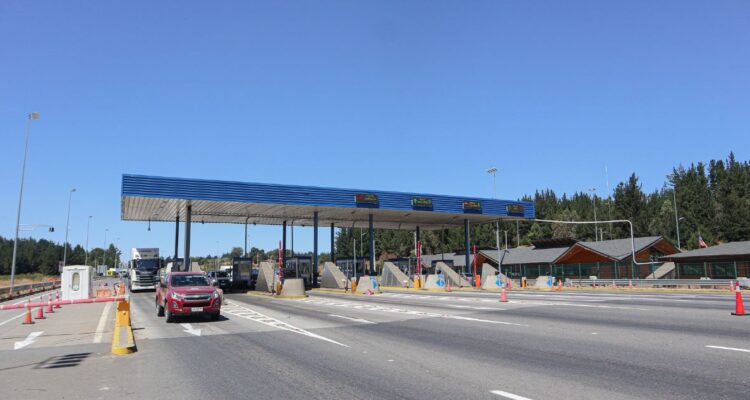 Sujetos intentaron robar bóveda en peaje que une ruta Concepción-Cabrero: no había dinero al interior