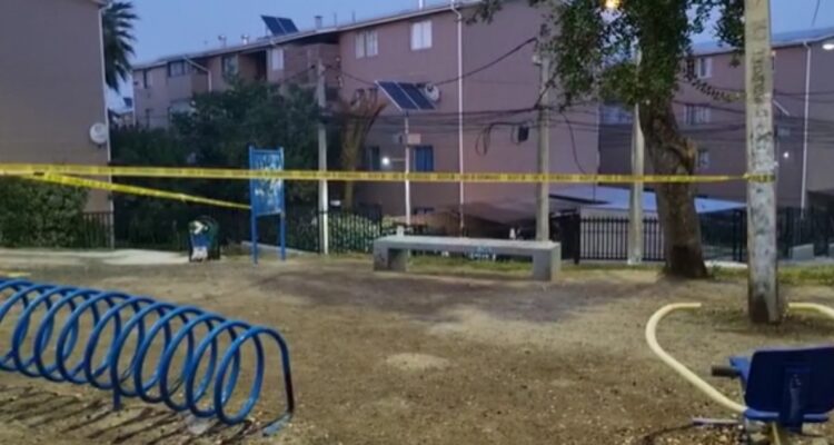 Pelea por volumen de la música termina con hombre baleando a su vecino en la cabeza en Maipú