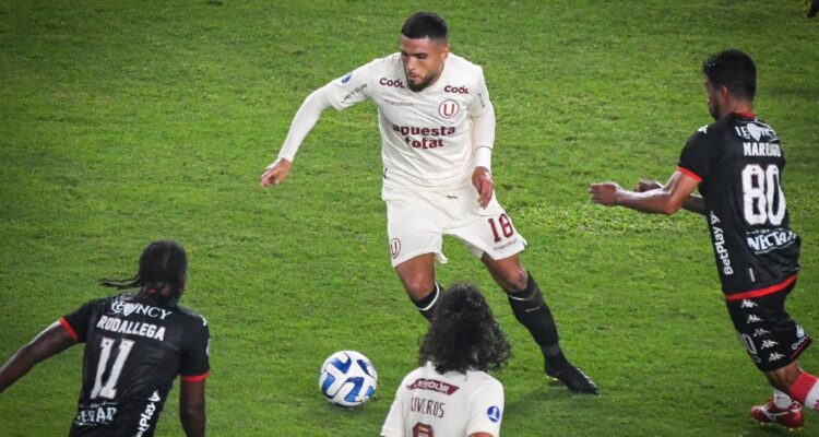 “Un jugadorazo”: en Perú se rinden ante volante chileno y lo postulan a La Roja de Berizzo