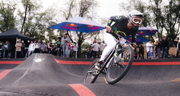 Red Bull Pump Track durante la competencia.
