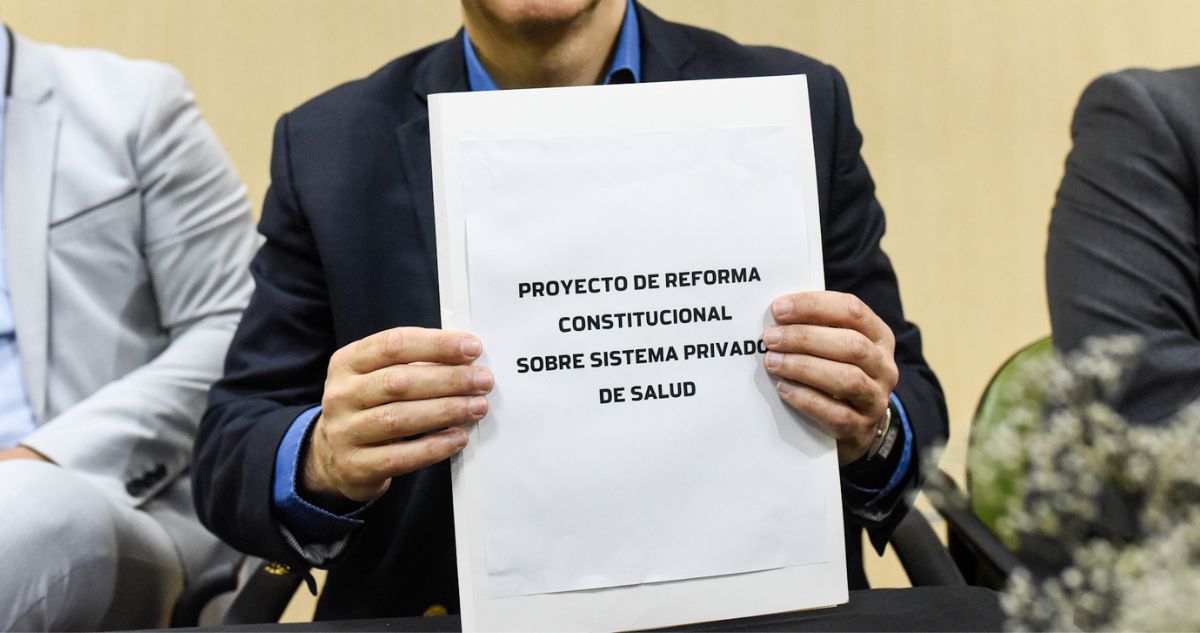 “Campaña del terror”: Colegio de Enfermeras rechaza reforma constitucional “alternativa” para isapres