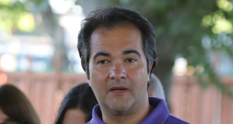 Respira René de la Vega: rechazan requerimiento que pretendía removerlo como alcalde de Conchalí