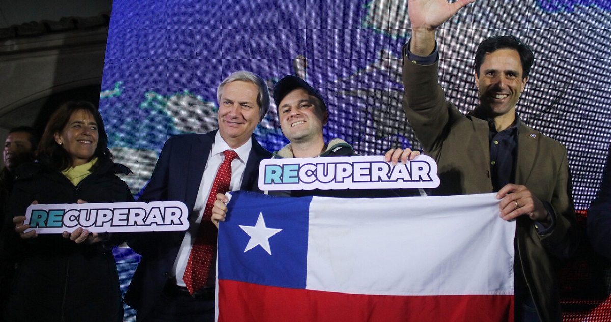 Un 61% de los encuestados por Cadem cree que el Partido Republicano trabajarán para que el proceso constituyente en curso funcione.