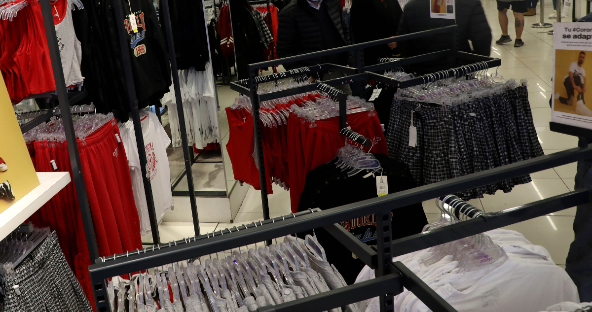 Importaciones del retail muestran su mayor baja de la historia durante primer trimestre de 2023