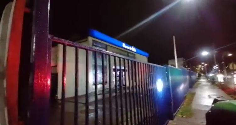 Detienen a delincuente que entró a un banco para robar notebooks en La Florida