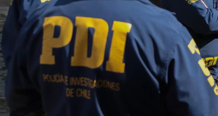 Buscan a delincuentes que huyen con $450 millones en celulares tras robo en Pudahuel