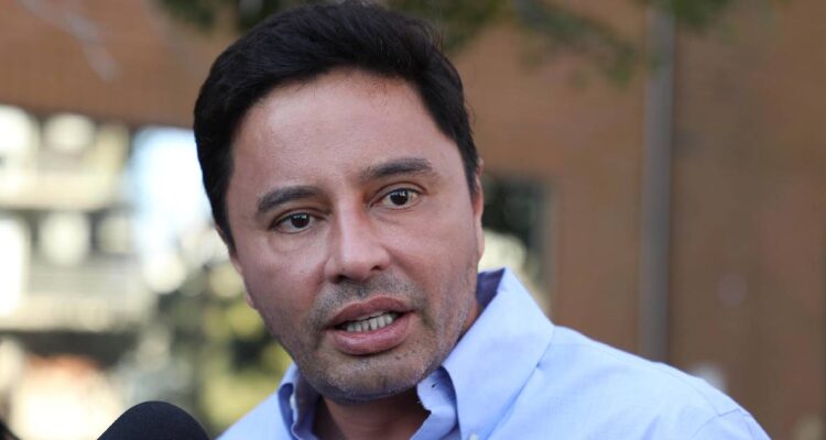 Rodolfo Carter exige exencion de iva a municipios