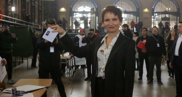 Tohá por dichos de Chahuán