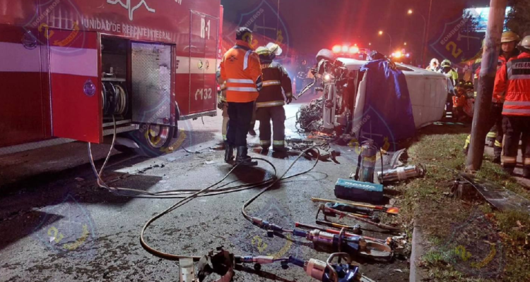 Una persona murió tras caída de vehículo desde paso nivel a calle en Hualpén