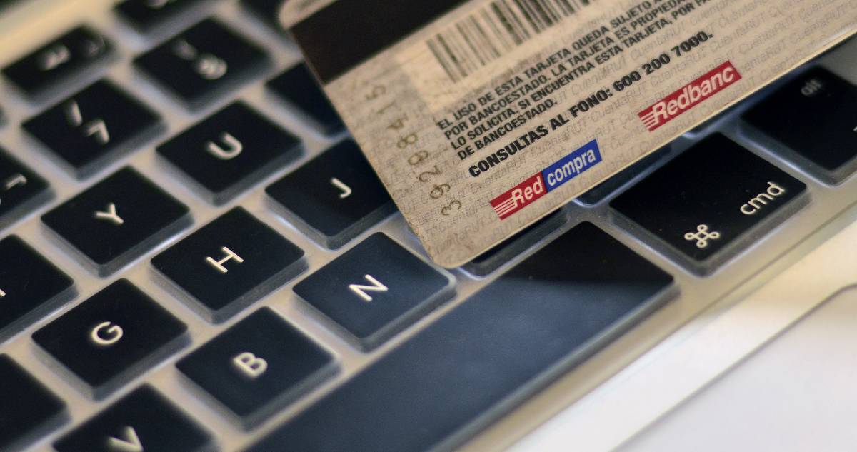 Las ventas online del retail durante el primer trimestre 2023 evidenciaron una baja anual de 32,9%