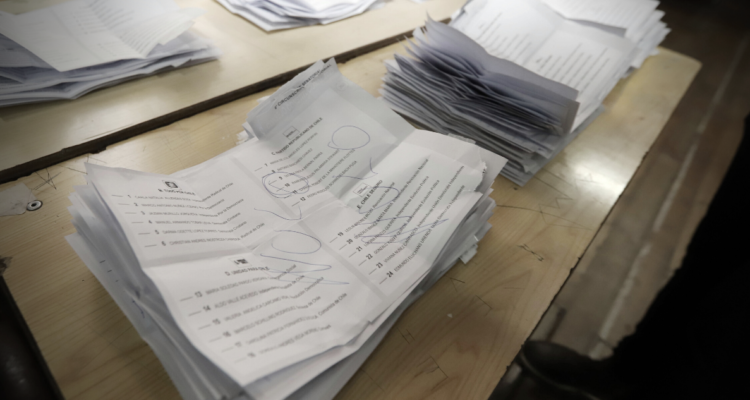 Votos blancos y nulos marcan la elección: superan al Partido de la Gente y a pacto ex Concertación