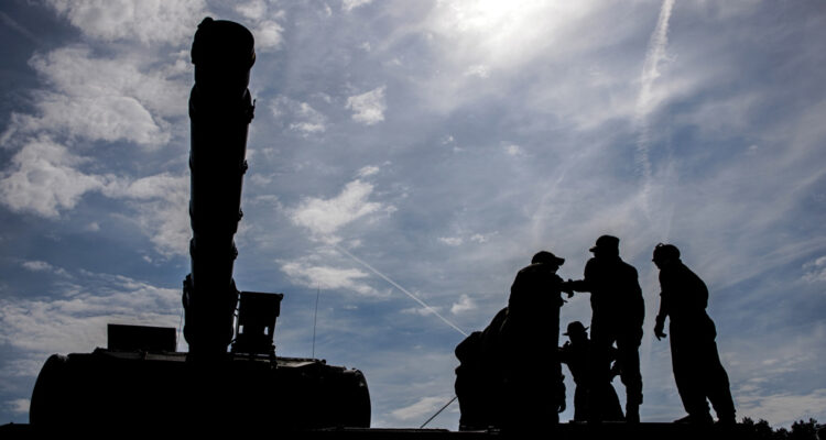 Grupo Wagner quiere dejar posiciones en Bajmut a tropas chechenas en medio de críticas a Rusia