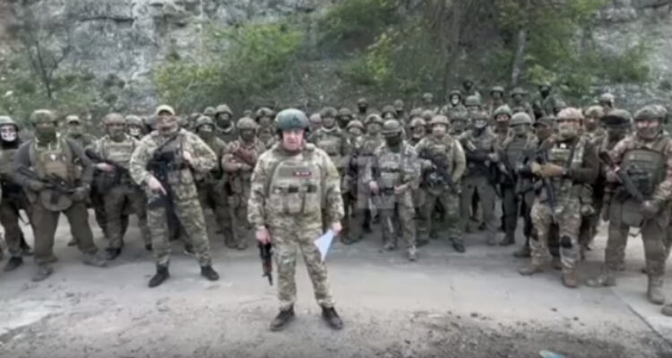 Jefe de Wagner amenaza con retirar sus mercenarios de Bajmut en medio de insultos a autoridades rusas