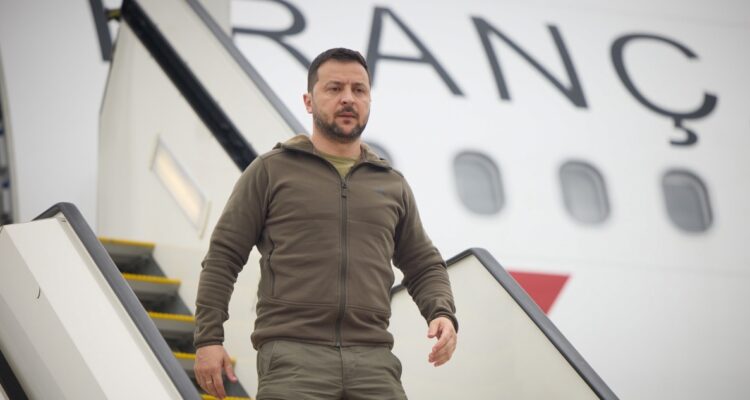 G7 inicia una reunión con Zelenski centrada en ayuda militar a Kiev