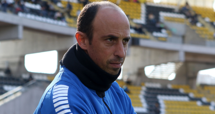 El Colegio de Entrenadores golpeó la mesa por la llegada de Pablo Abraham a la Sub-20 de La Roja femenina.