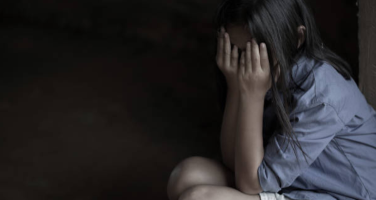 Hombre que abusó sexualmente de su hija en Penco recibe 20 años de cárcel: la vulneró por una década