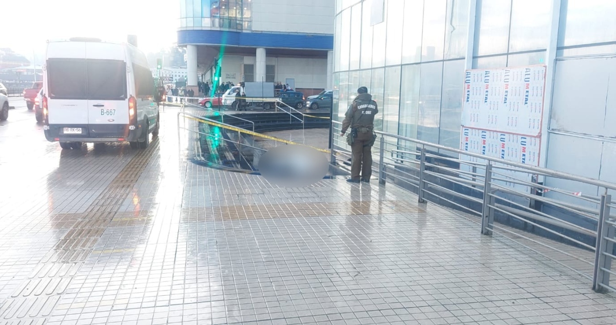 Adolescente muere tras caer desde séptimo piso de mall en Puerto Montt