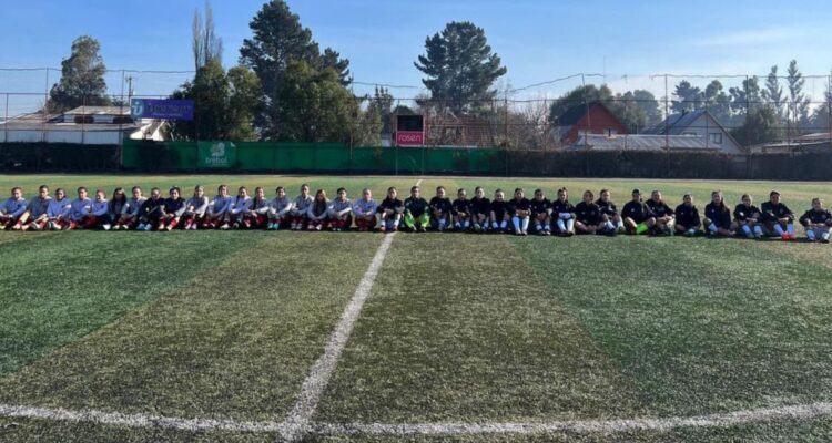 Anjuff por vergüenza en la organización del fútbol femenino