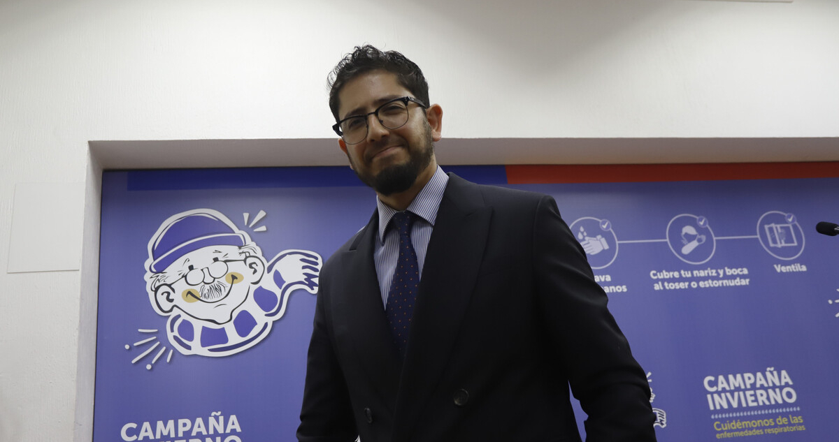 Subsecretario Araos confirma que se mantendrá en el cargo y anuncia investigación por polémica con CLC