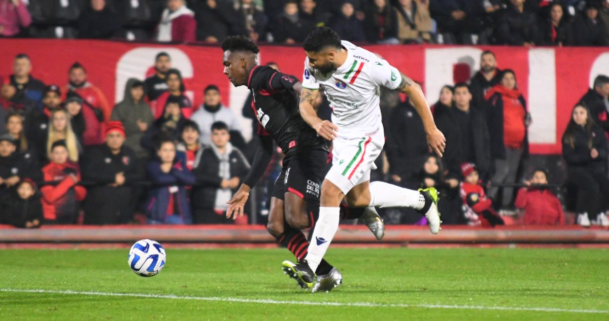 Audax vio como Newell’s le quitó en la agonía un triunfazo por la Sudamericana
