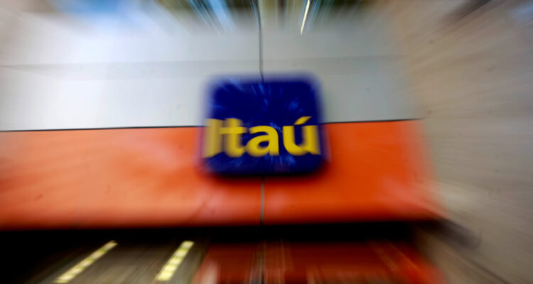 El banco Itaú confirma que se va de Argentina