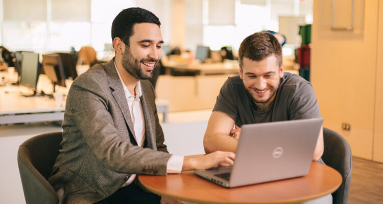 Ahorro de tiempo y mayores alternativas: los beneficios del financiamiento digital para emprendedores