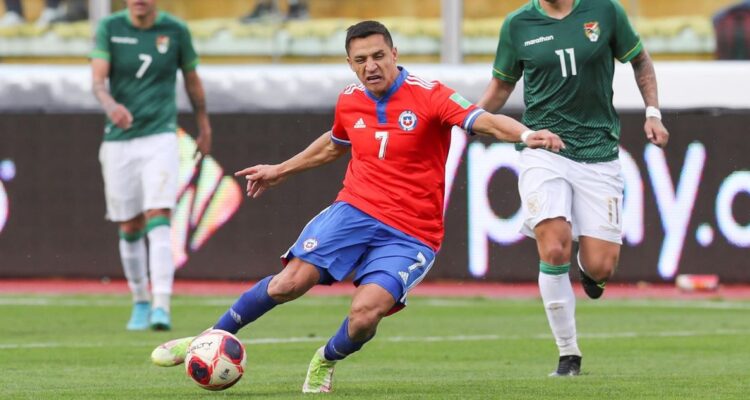 Bolivia y Chile se enfrentan en partido amistoso.