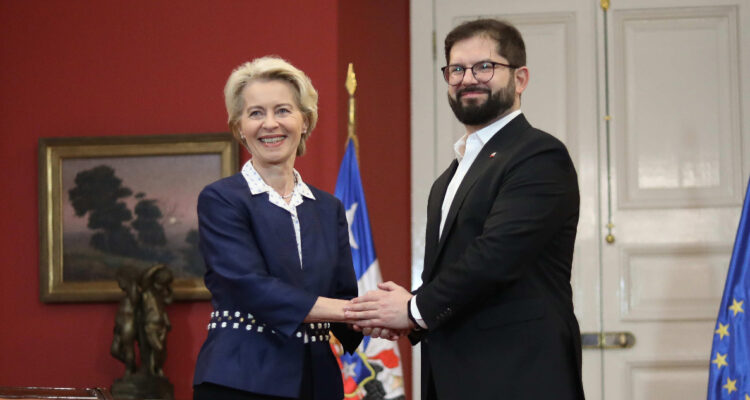 Europa apuesta por Chile y le confirma a Boric entrega de fondos para desarrollo del hidrógeno verde