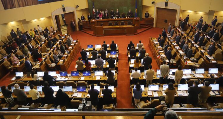 Oposición logra las firmas para la creación de comisión investigadora por caso “Democracia Viva”