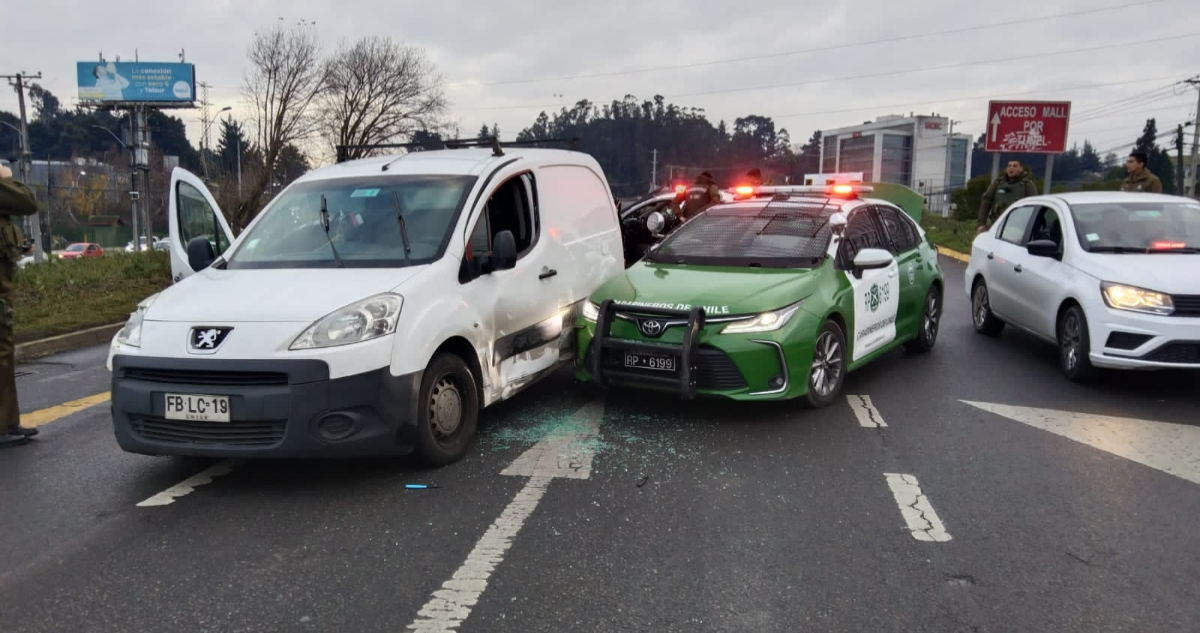 carabinero usa arma de servicio para detener a menores robo camioneta concepcion