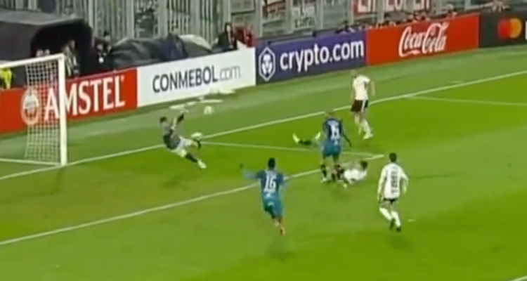 Colo Colo se pierde la ocasión más directa de cara al arco de Deportivo Pereira.