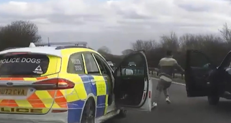 chilenos escapando de la policía