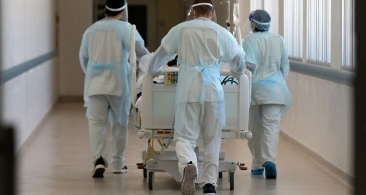 Entra en vigencia orden que suspende cirugías electivas pediátricas por aumento de virus respiratorios